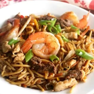 House Combo Lo Mein